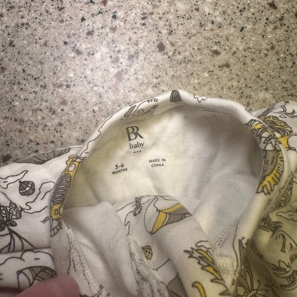 3-6 Month Sleepers Banana Republic and Old Navy